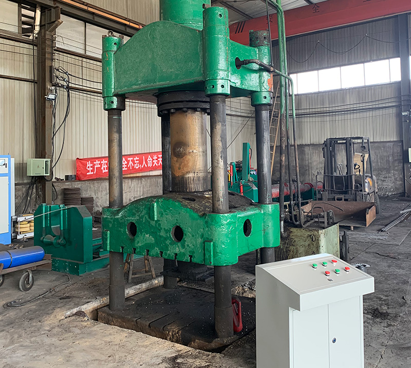 �N���O��